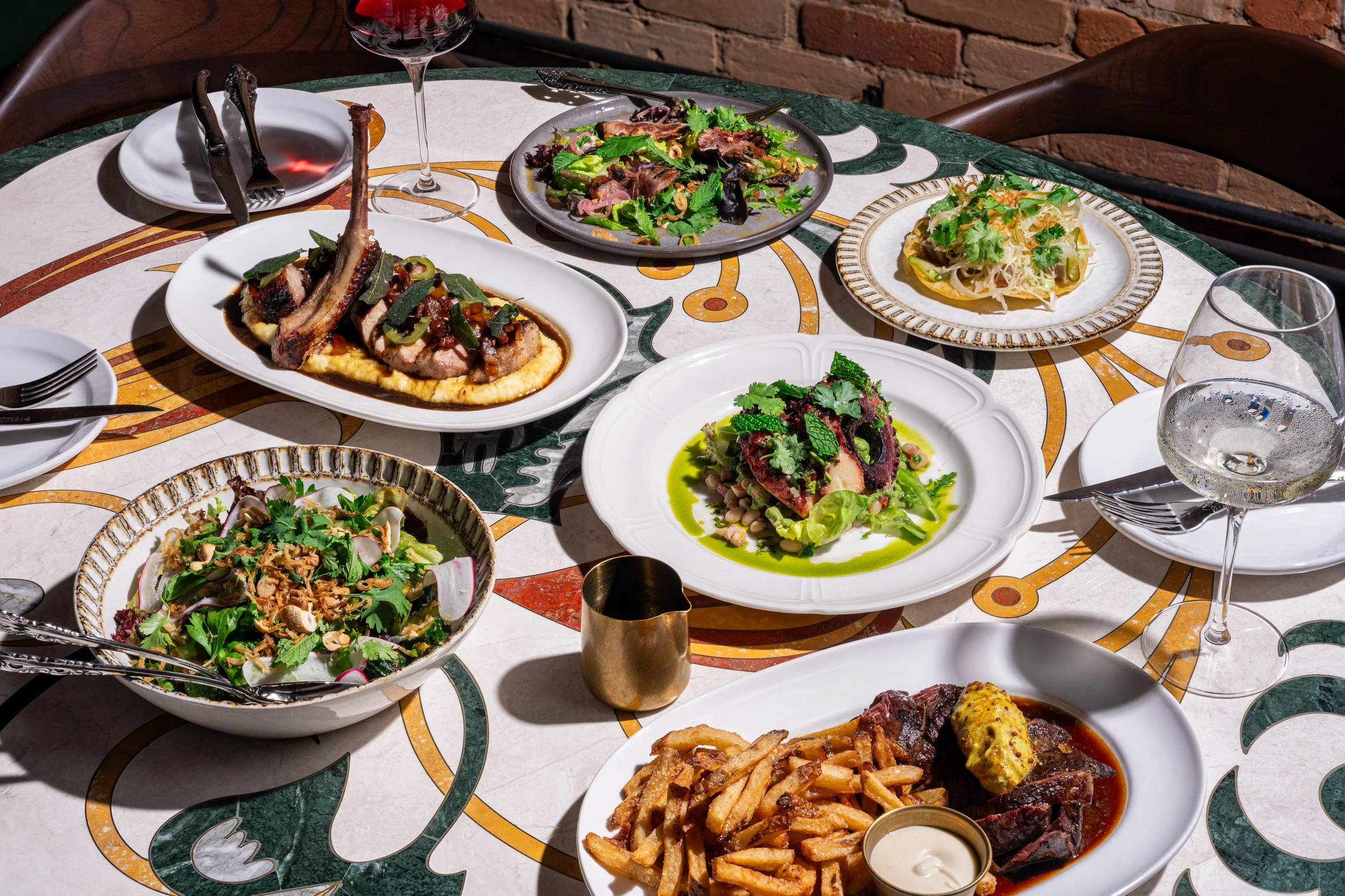 The dining room at The Berczy Tavern during lunch service